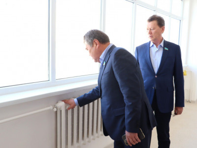 Мәжіліс депутаттары мектептердің жағдайын көріп қайтты