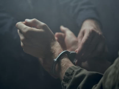 «15 мың теңге пара алған»: БҚО-да мекеме қызметкері қылмыс үстінде ұсталды