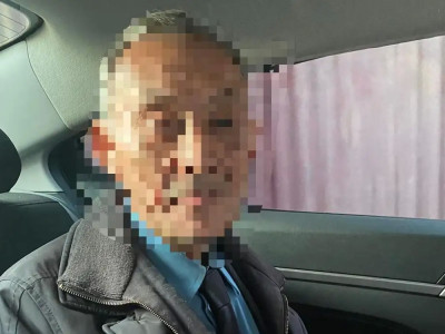 Алматыда ер адам автобусқа тапаншамен кірген