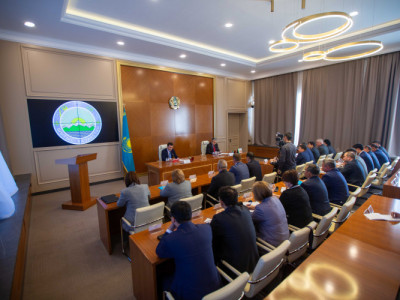 Ұлттық құрылтай мүшелері ШҚО-да қоғам белсенділерімен кездесті
