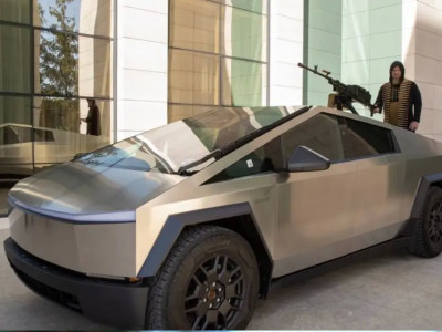 Қадыровтың пулеметпен жабдықталған Cybertruck көлігін Илон Маск «қашықтықтан өшіріп қойған»