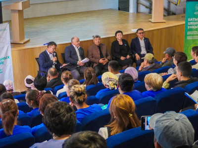 Еңбекшіқазақ ауданының ұстаздары АЭС құрылысына қолдау білдірді