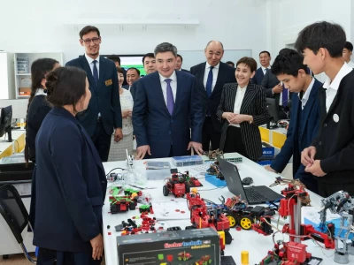 Олжас Бектенов Ақтөбе облысының Бадамша ауылында болды