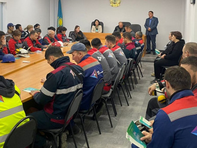 Ақтөбелік кеншілер АЭС құрылысының қоршаған ортаға әсерін талқылады