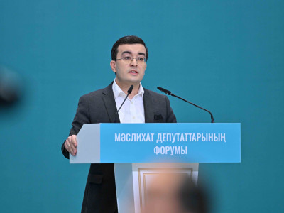 Басқа мемлекеттерден неге кенже қалуымыз керек?! – Әсет Махамбетов