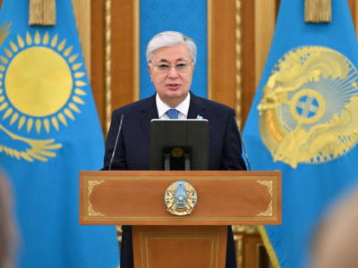 Президент мұғалімдерді кәсіби мерекесімен құттықтады