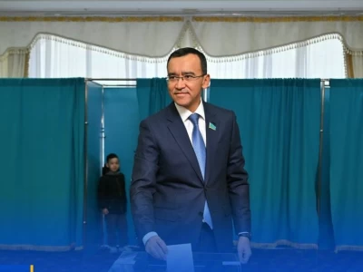 Сенат спикері референдумда дауыс берді