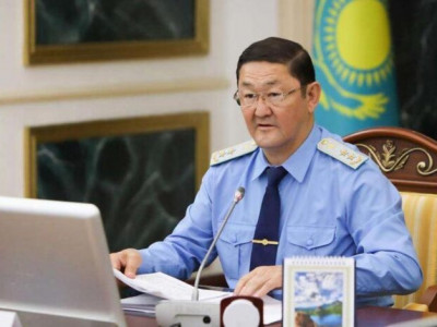 Суицидті насихаттайтын шетелдік сайттар: Берік Асылов мәлімдеме жасады