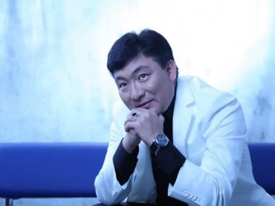 «Әйелді бала туу үшін алмайды»: әнші Тоқтар Серіков ер азаматтарға үндеу жасады