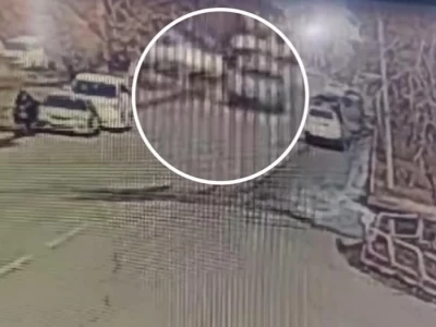 Семейде жеті жасар баланы көлік қағып кетті