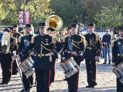 Францияның әскери оркестрі алғаш рет Қазақстанның әнұранын орындады