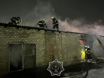 Павлодар облысында үлкен дүкен өртеніп кетті