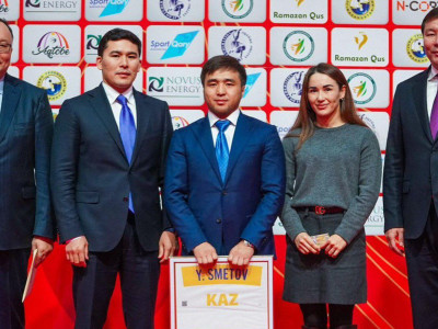 Әбиба Әбужақынова Қазақстанның Еңбек сіңірген спорт шебері атағын алды