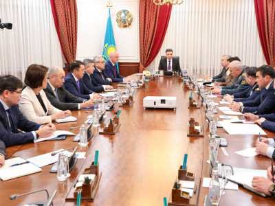 Олжас Бектенов Украина төңірегіндегі жағдайға байланысты шұғыл жиын өткізді