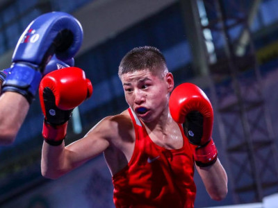 Қазақстандық боксшы қарсыласын нокаутпен жеңіп, Азия чемпионатының ширек финалына өтті