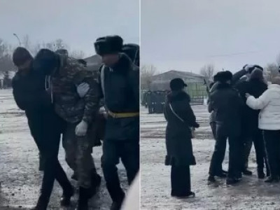 Аягөзде сарбаз ант қабылдау кезінде есінен танып қалған