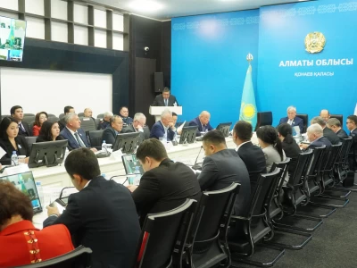 «AMANAT»: Депутаттар Алматы облысының тұрғындарын алаңдатқан мәселелерді ортаға салды