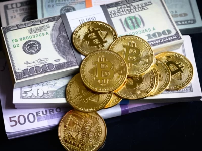 7 млрд теңгеге криптовалюта сатқан екі астаналық сотталды