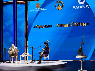 «Алтын домбыра»: «AMANAT» партиясы қолдау көрсеткен аламан айтыс өз мәресіне жетті