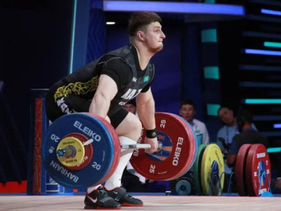 Қазақстандық спортшы ауыр атлетикадан әлем чемпионы атанды