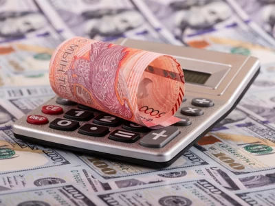 Батыс Қазақстанда екі шенеунікке 73 840 теңгеден айыппұл салынды