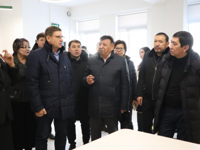Депутаттар Алматыдағы әлеуметтік нысандарды аралады