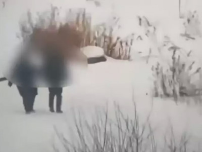 Павлодарда есірткі тығып жатқан жастар камераға түсіп қалды