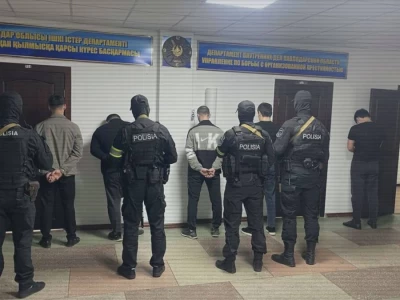 «Қамауда ұстап, ұрып-соққан»: ІІМ бопсалаушылардың 4 қылмыстық тобын ұсталды