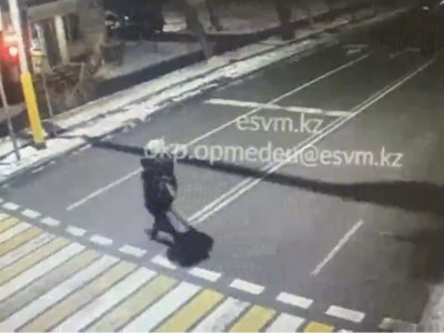 Алматыда ер адам мектепке бара жатқан жасөспірімге шабуыл жасаған