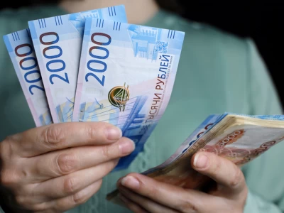 50 мыңның орнына 5 млн рубль: Ресейде зауыт есепшілері қызметкерлердің жалақысына шатасып 2 нөл қосып қойған