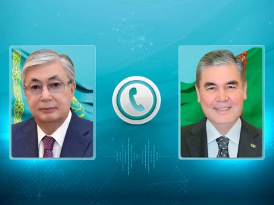 Тоқаев Гурбангулы Бердімұхамедовпен телефон арқылы сөйлесті