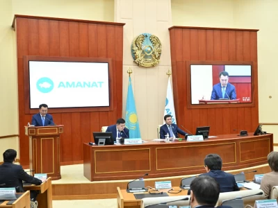 «AMANAT» фракциясы такси нарығын монополиялауға қарсы шықты