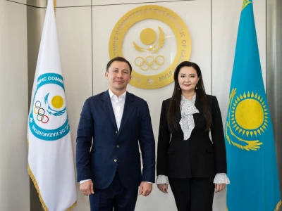 Геннадий Головкин Әлия Юсупованы құттықтады