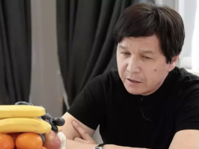 «Күйеу балаларыммен араласпаймын»: Абай Бегей көңілін қалдырғандарды кешірмейтінін айтты