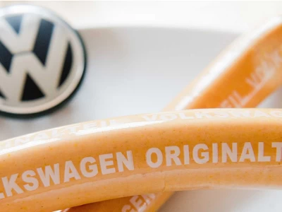Volkswagen көлік емес, шұжық сатып рекорд орнатты