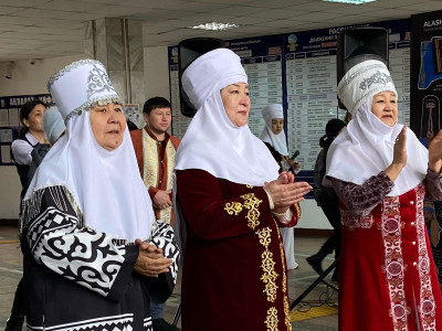 «AMANAT» партиясының мүшелері аймақтарда Амал мерекесін атап өтті