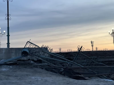 Қызылордада көлік жүретін көпір опырылып түсті
