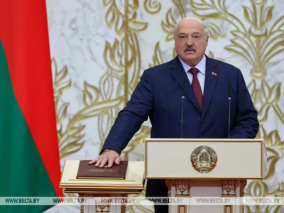 Лукашенко жетінші рет Беларусь президенті ретінде қызметіне кірісті
