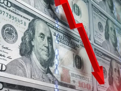 Биржада доллар бағасы түсіп кетті