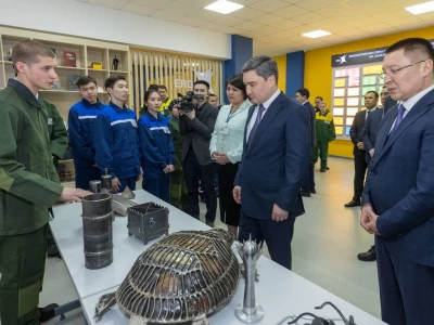 Олжас Бектенов Павлодардағы Түсті металлургия жоғары колледжінде болды