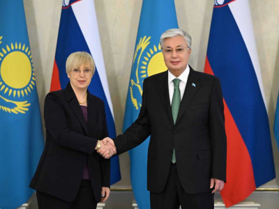 Қасым-Жомарт Тоқаев пен Наташа Пирц-Мусар шағын құрамда келіссөз жүргізді