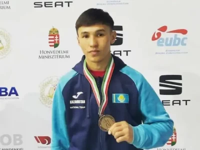 Бокстан Қазақстан чемпионы Ресейдегі халықаралық жарыстың бірінші айналымында жеңіліп қалды