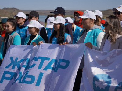 «AMANAT» партиясының белсенділері Іле өзенінің жағасын тазалады