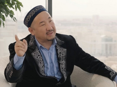 «Әйел өмір бақи риза болмайды, оларға көп ақша керек» - Нұрлан имам