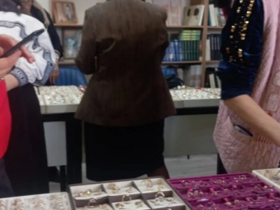 Жамбыл мектебінде алтын бұйым сатқандар жазаланды