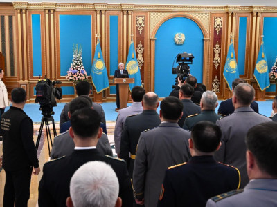 Президент Отан қорғаушылар күнімен құттықтады