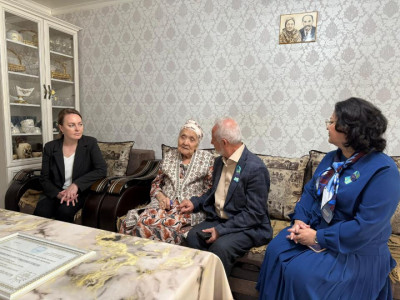 Қазақстан халқы Ассамблеясының өкілдері тыл еңбеккерлеріне құрмет көрсетті