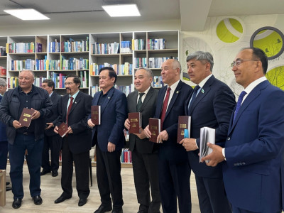Майдан хаттары сексен жылдан соң жарияға шықты