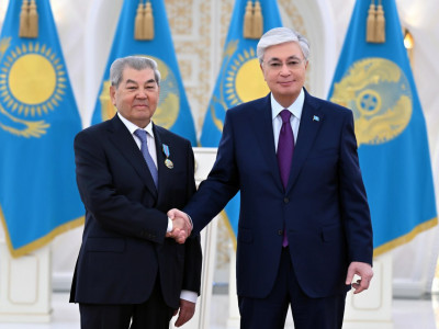 Президент Қуаныш Сұлтановқа «Отан» орденін cалтанатты түрде табыстады