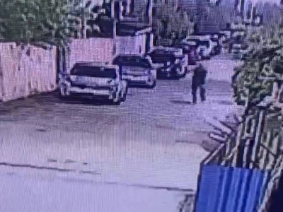 Алматы тұрғыны түнде зейнеткердің үйіне түсіп, ақшасын тартып алып кеткен